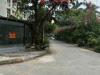 Cho thuê mặt bằng rộng 200m  trung tâm kđt vân canh (huyện hoài đức cũ)
