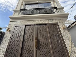 Tôi chủ nhà cần bán nhà mới full nội thất  52m2  mt 5m  6.5 tỷ có thương lượng do cần bán gấp