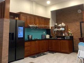 Bán gấp nhà mặt tiền trường thọ, thủ đức. gần trục đường đặng văn bi, đang cho thuê 7tr/tháng