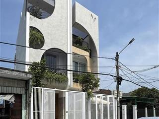 Nhà đẹp 3 tầng hxh full nội thất 7 tỷ 500 dt 80m2 shr ngay mt bùi đình tuý bình thạnh