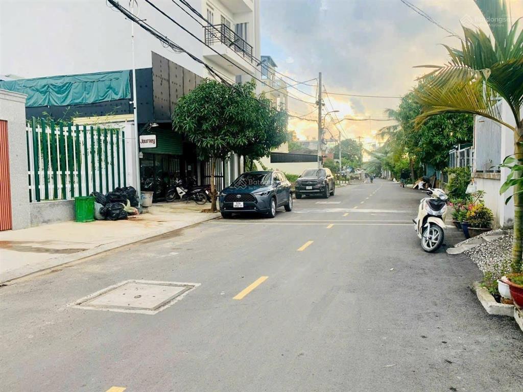 Vợ chồng về quê thanh lí lô đất 1 tỷ 3 , shr gần ngã 4 linh xuân dĩ an bình dương
