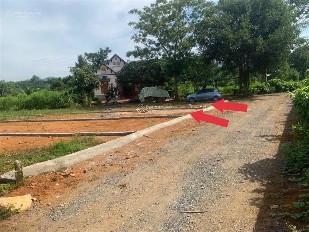 Đất đã phân lô 193m2 giá 220tr. sát nhà dân gần khu tiện ích