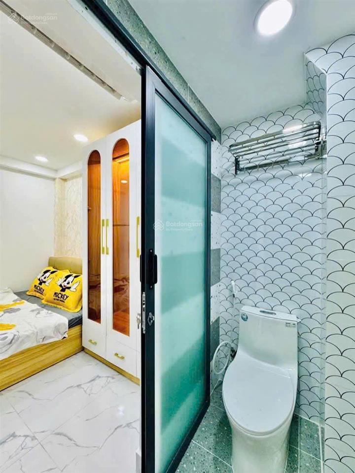 Xuất cảnh bán gấp nhà hẻm 6m lê văn quới, 4 x 20,5 tầng btct, 5pn 6wc, sân thượng, gần ngã 4 bốn xã