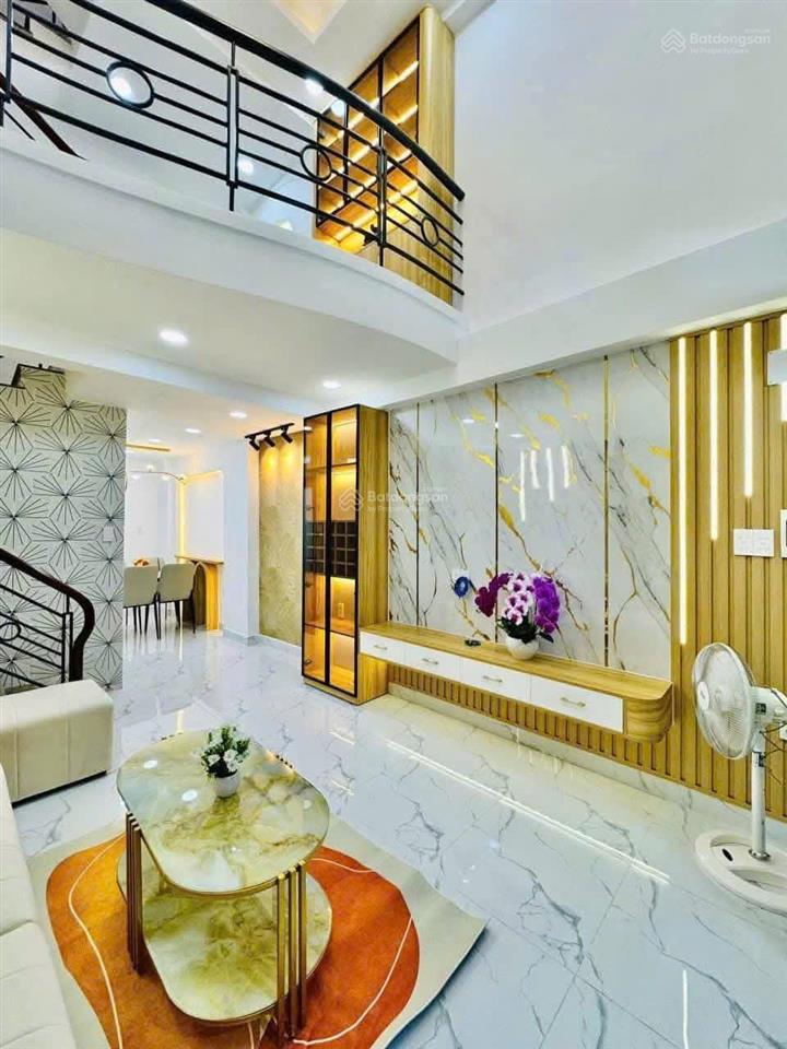 Xuất cảnh bán gấp nhà hẻm 6m lê văn quới, 4 x 20,5 tầng btct, 5pn 6wc, sân thượng, gần ngã 4 bốn xã