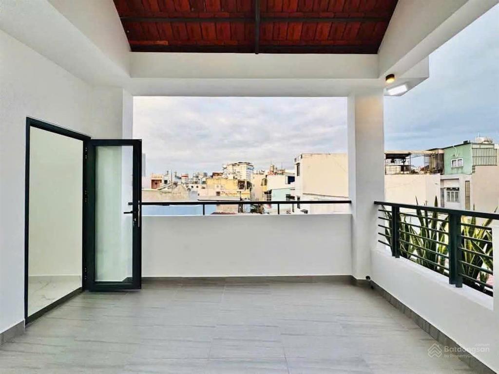 Xuất cảnh bán gấp nhà hẻm 6m lê văn quới, 4 x 20,5 tầng btct, 5pn 6wc, sân thượng, gần ngã 4 bốn xã