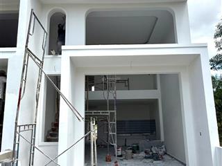 Chính chủ thiện chí bán nhanh căn nhà mới xây dtich 5x20 tại tân đinh , bến cát . shr