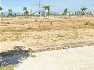Bán gấp lô nam hoà xuân đối diện trường học b2.127 giá chỉ 4,8 tỷ