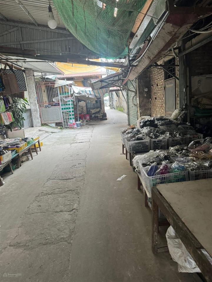 Bán nhà diện tích trong sổ 75m2, diện tích thực tế hơn 90m. trung tâm thị trấn xuân mai