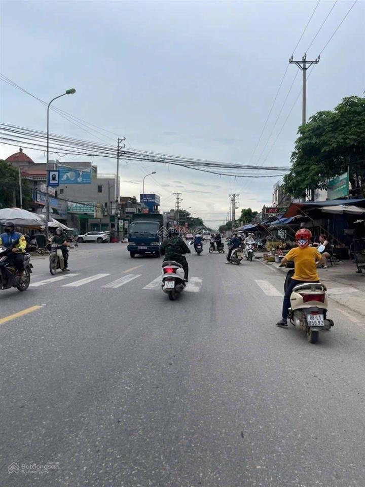 Bán nhà diện tích trong sổ 75m2, diện tích thực tế hơn 90m. trung tâm thị trấn xuân mai