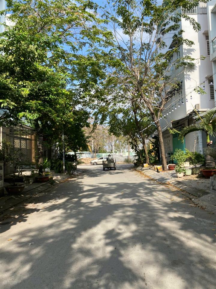 Bán chdv hẻm 12m đặng thùy trâm, dt 4x17m. trệt 2 lầu st. 7pn,7wc. đang cho thuê 24tr/tháng