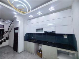 BÁN NHÀ PHỐ LÊ VĂN LƯƠNG DT 37M – NHỈNH 8  TỶ – NGÕ Ô TÔ TRÁNH – VÀI BƯỚC RA PHỐ 
