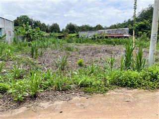 Bác em cần sang lại mảnh đất thổ cư 280m² gần trung tâm hành chính phú giáo. hiện là tp hồ chí minh