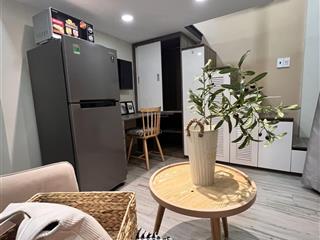 Phòng duplex full nội thất có ban công toạ lạc ở đường hồ văn huê, phú nhuận