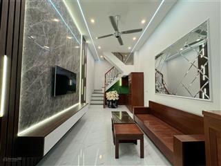 Tôi chính chủ bán nhà riêng phân lô cán bộ ô tô đỗ nguyễn tuân chính chủ, mới sửa đẹp đủ nội thất