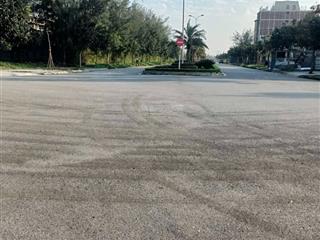 Đất nền vị trí vip ngay quảng trường biển nhật lệ.