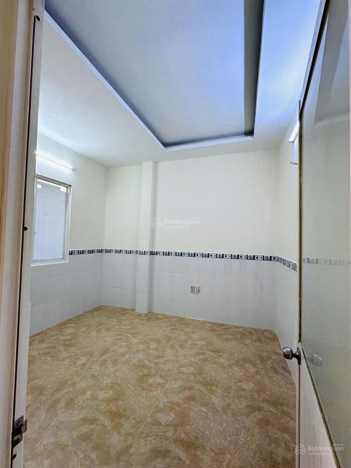 Nhà 108 m2 ( 8x12m), nở hậu, cách 1 căn ra mặt tiền dương bá trạc quận 8