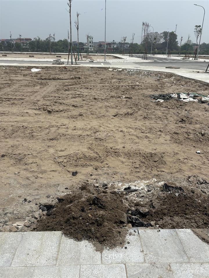 Bán đât mặt ngõ oto vào nhà siêu vip linh đàm