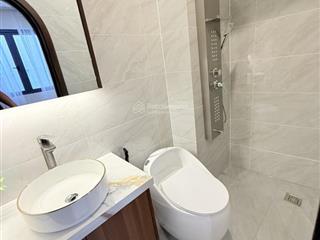 Mặt tiền nguyễn trọng tuyển phường 8 phú nhuận 73m2