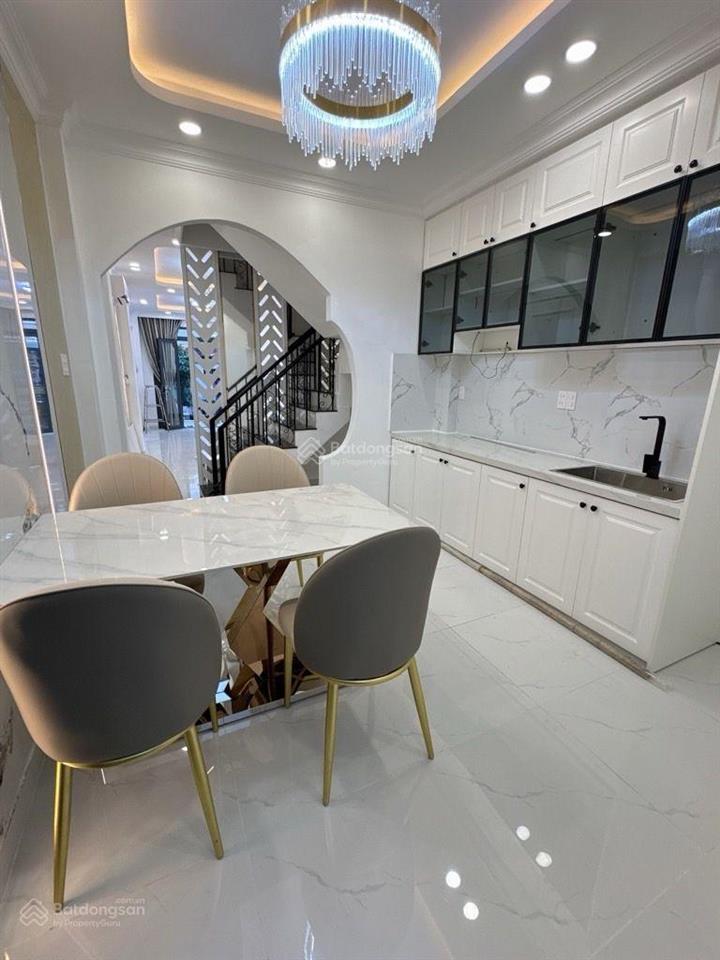 Nhanh thì còn  phan xích long  50m2 x5 tầng  full nội thất ở ngay  nhỉnh 8.5 tỷ thương lượng