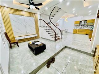 Bán nhà gần hồ đền lừ  51m2x4t, mặt tiền 5.4m  có ô chờ thang máy  sổ đỏ vuông vắn  giá 9.85 tỷ