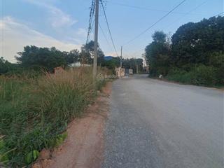 Bán 1200 mặt tiền đường 38 xã vĩnh tân huyện tân uyên bình dương giá 15t/m2  0983 968 ***