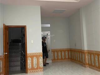 Cho thuê nhà 2 mặt tiền có lề đường cho kd giá 12tr