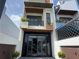 Bán nhà riêng tại đt 826, 100m2, giá cực ưu đãi