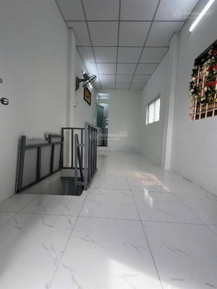 Nhà mới, đẹp, tạ quang bửu, cao lỗ, gần siêu thị parc mall q8, 3 tầng, dtsd 48m2, 4pn, nhà mới