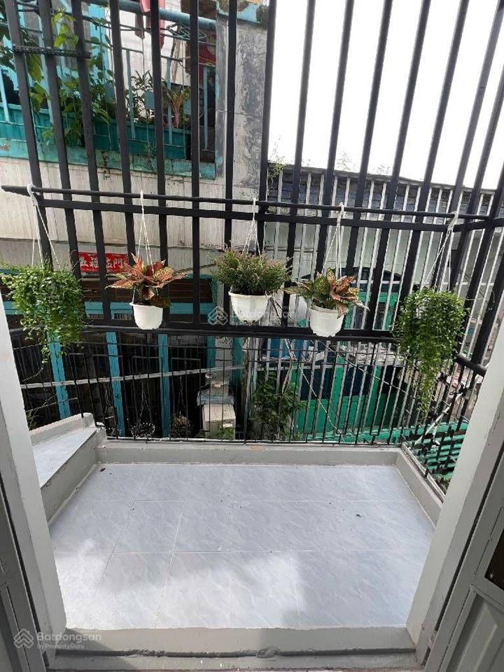 Nhà mới, đẹp, tạ quang bửu, cao lỗ, gần siêu thị parc mall q8, 3 tầng, dtsd 48m2, 4pn, nhà mới