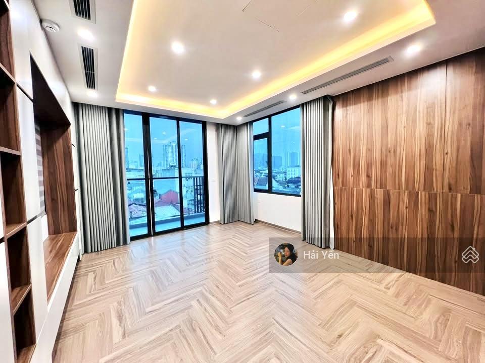 Nguyễn khang  cầu giấy  toà vp 75m2 x 9 tầng  oto tránh  vừa ở vừa cho thuê  giá 34.5 tỷ (tl)