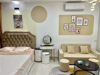 Bán căn studio tầng cao view thoáng không áp mái giá cả có thương lượng