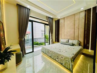 Bớt 700 triệu ngay  nhà mt  khu vip  mtkd nguyễn hồng đào 3 tầng mới giá tốt cho khách thiện chí