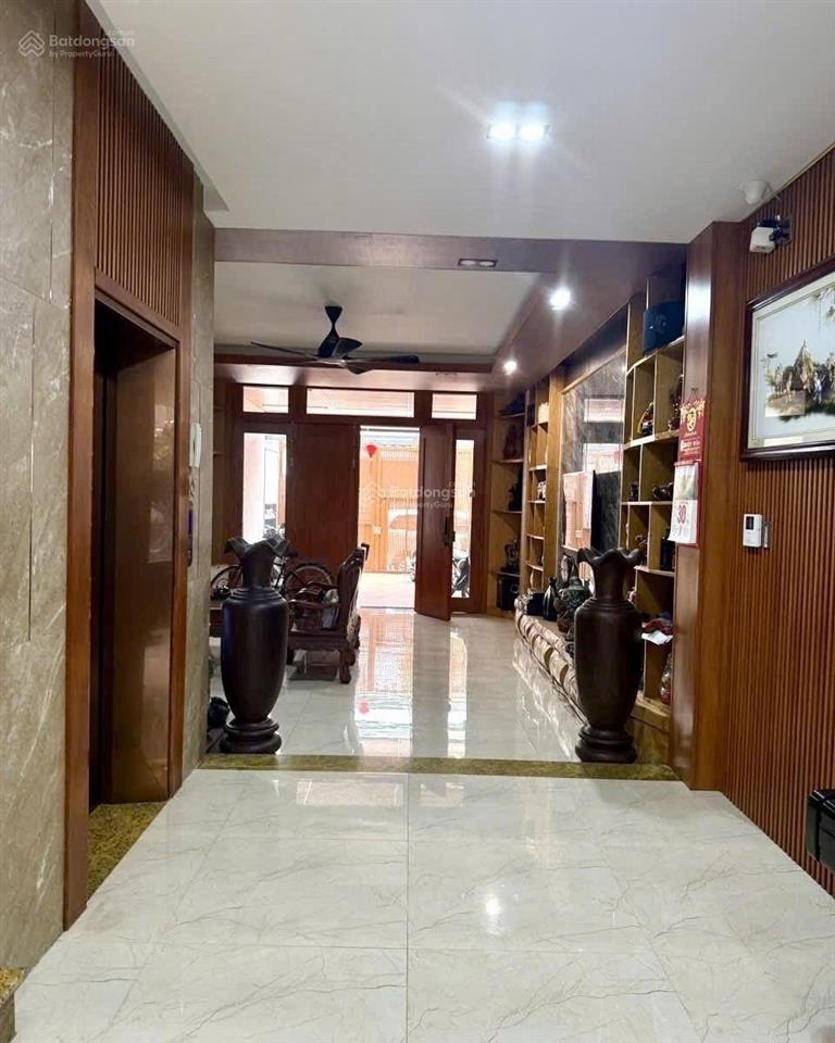 Nhà hot quá mtkd ca văn thỉnh6 tầng, thang máy mới dt khủng 5x27m (132m2) 24 tỷ