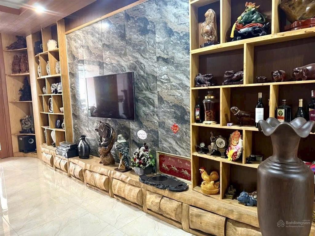 Nhà hot quá mtkd ca văn thỉnh6 tầng, thang máy mới dt khủng 5x27m (132m2) 24 tỷ