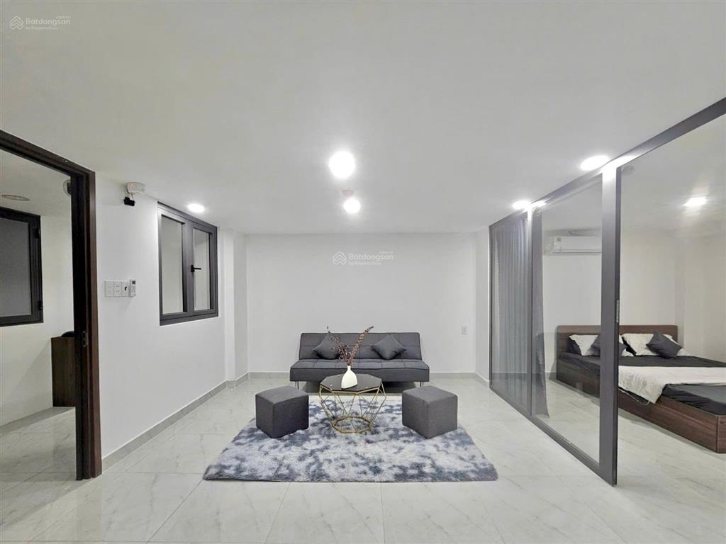 11,5 tỷ tllời ngay 500 triệu  chdv vip cộng hoà  ngang hiếm 8m 3 lầu full nội thất hđt 40 triệu