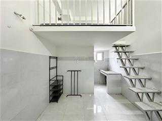 Cho thuê phòng máy lạnh gác cao đường lê thị riêng q12
