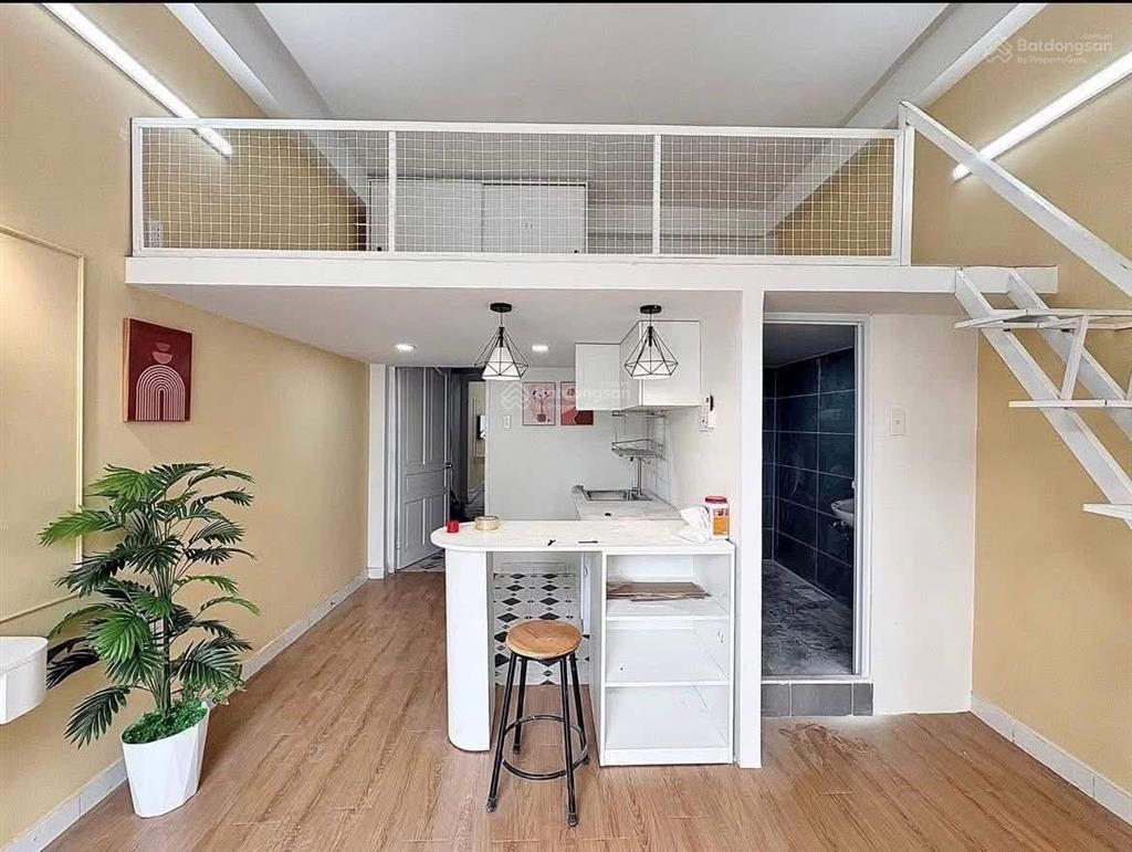 Khai trương phòng gác ban công mới ngay nguyễn hồng đào