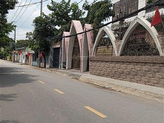 Nhà hxh sau trường cao đẳng công nghệ hcm ngay metro thủ đức.