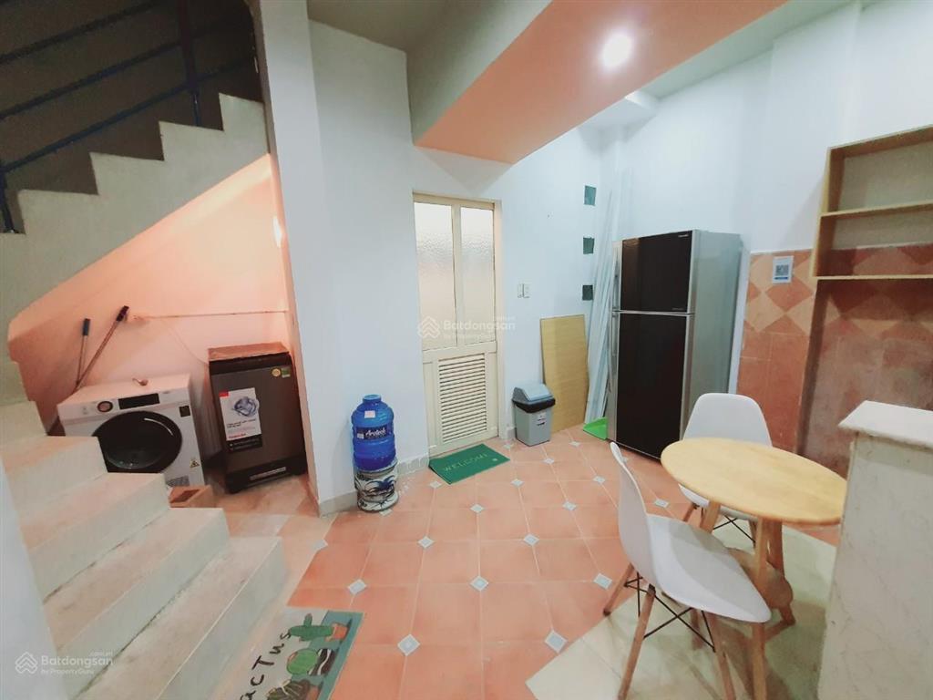 Giường ktx cao cấp trọn gói giữa trung tâm quận 3