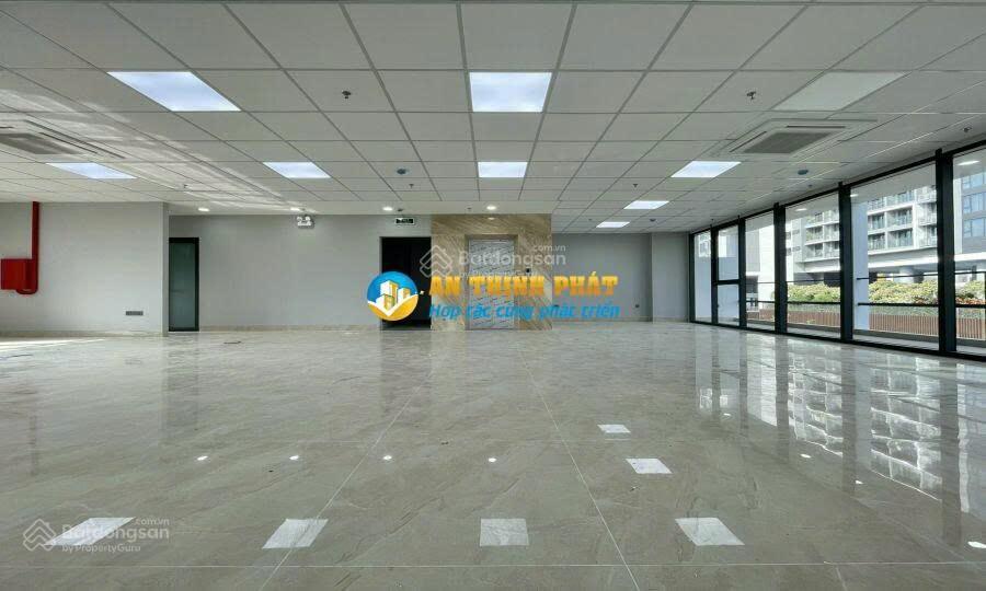 Lời ngay 5 tỷ mặt tiền 284c lý thường kiệt quận 10,dt8x20m 4tầng thang máy hđt 200tr giá 30 tỷ