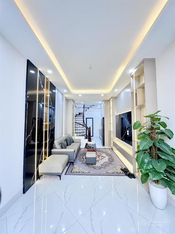 Bán nhà riêng tại khương đình, 9,5 tỷ, 40m2x3t, mt5.5m2 nhiều tiện ích