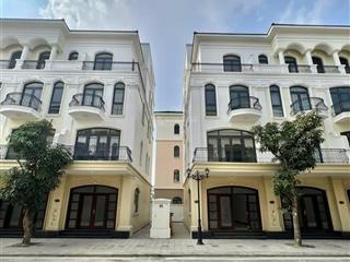 Xẻ khe 91m2 đông nam chà là 12 hàng hot chỉ hơn 12 tỷ, sát công vien chà là,  0946 455 ***