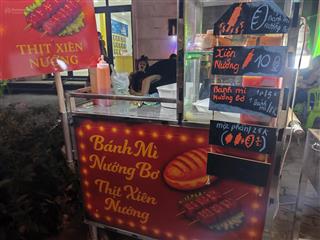 Pass lại toàn bộ xe bán bánh mì nướng bơ cambodia và xiên thịt nướng