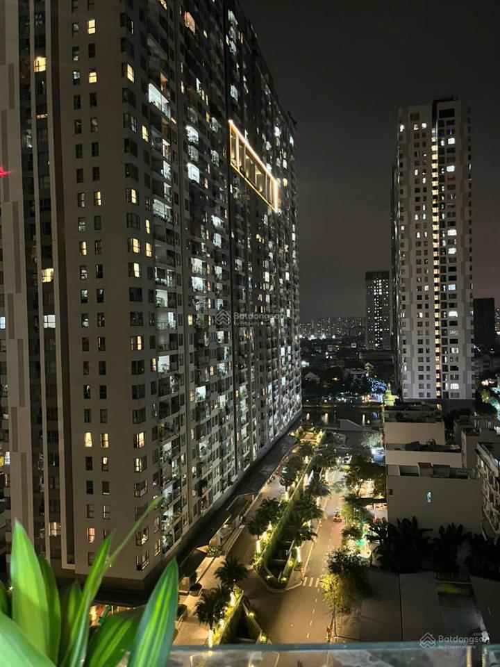 1 căn duy nhất , 2pn, 1wc angia riverside quận 7 sổ hồng full nội thất giá chỉ 3,375 tỷ.