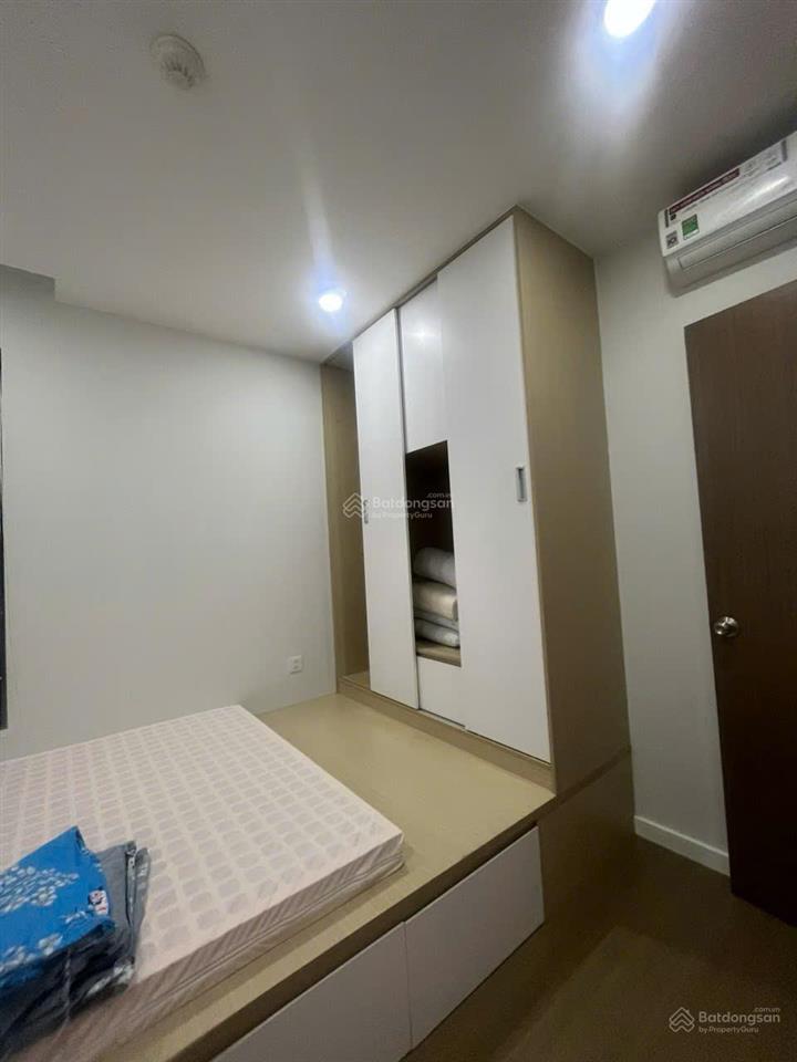 Chính chủ bán river panorama quận 7 đã nhận sổ hồng, 65m2, 2pn, 2wccác phòng có cửa sổ, hỗ trợ vay