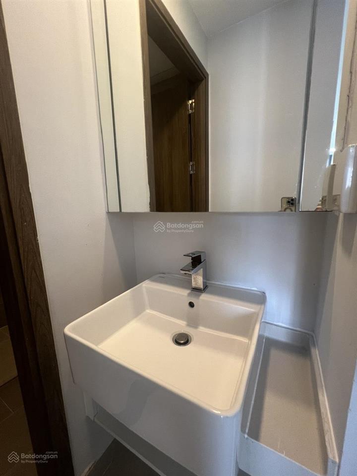 Quá rẻ  river panorama  55m2, 2pn, 1wc  tầng cao view sông  giá chỉ 3,94 tỷ, rẻ nhất thị trường