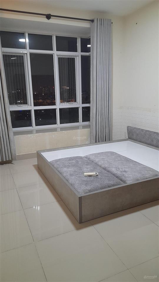 Cho thuê căn hộ chung cư ngọc phương nam 3 phòng ngủ 2 nhà vệ sinh 118m2 giá 13 triệu nhà trống nhé