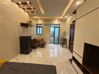 Bán căn hộ dtsd 30m2, trung tâm quận 1, mặt tiền đường 210 đề thám, thiết kế full nội thất, 1 pn