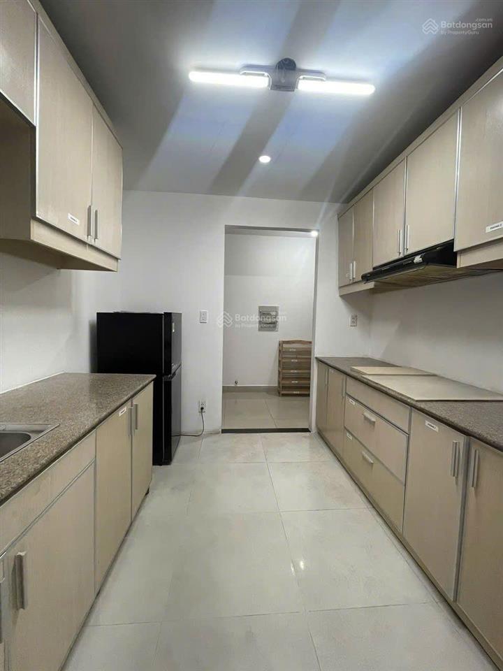 Bán chung cư ngọc phương nam 3 phòng ngủ 2 nhà vệ sinh rộng 118m2 giá rất tốt chỉ có 40 triệu/1m2