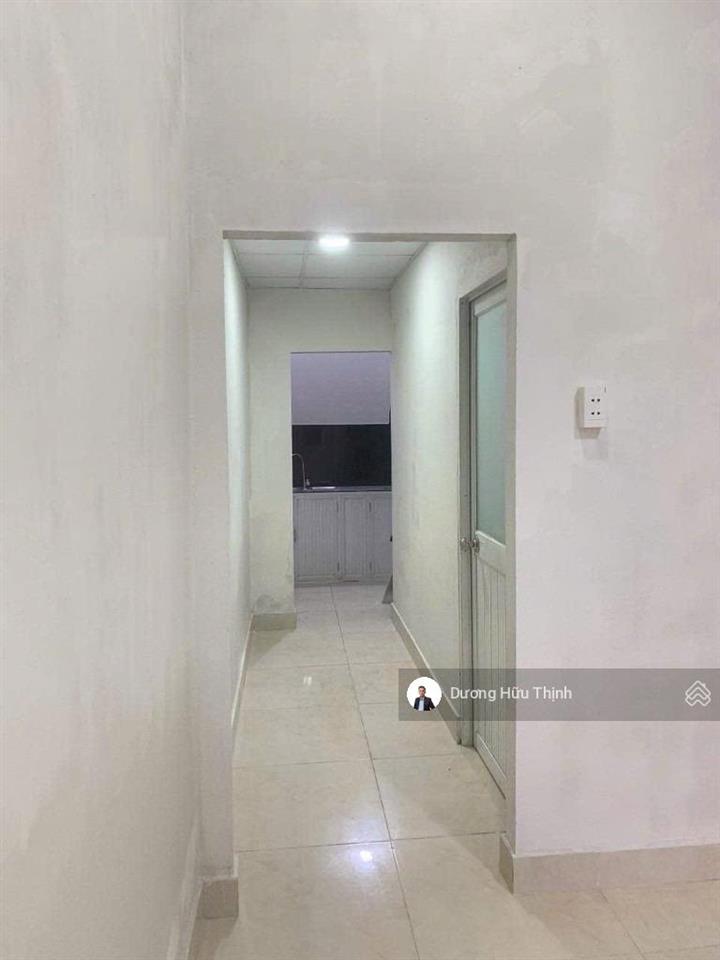 3,2 tỷ trệt+lửng,hxhcách bx miền đông 150mmetro 350mbv ung bướu 1,5km...đang cho thuê 4/tháng